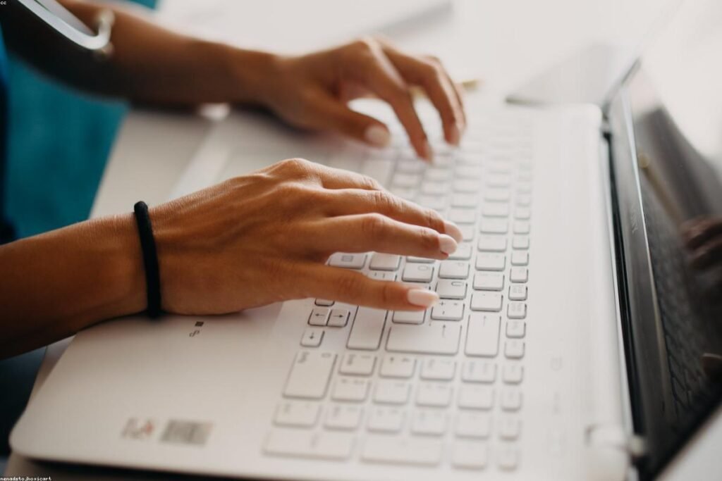 صورة laptop computer - دليل شامل