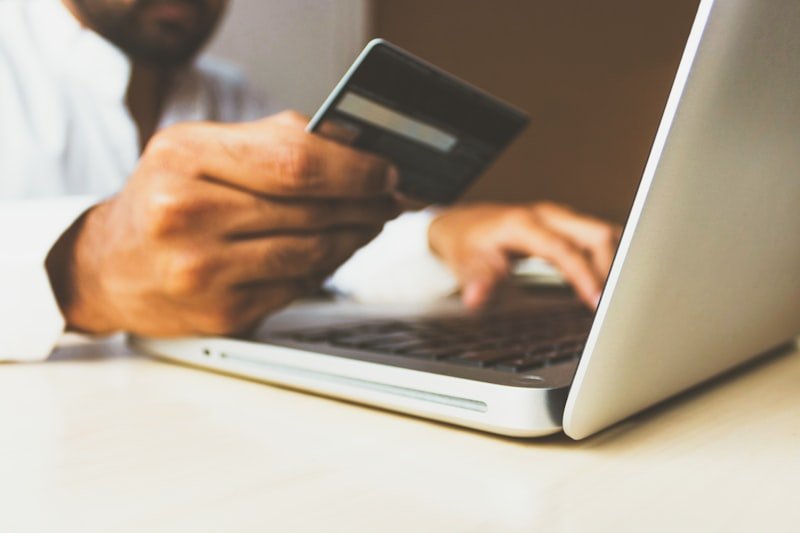 الخدمات المصرفية الرقمية في السعودية