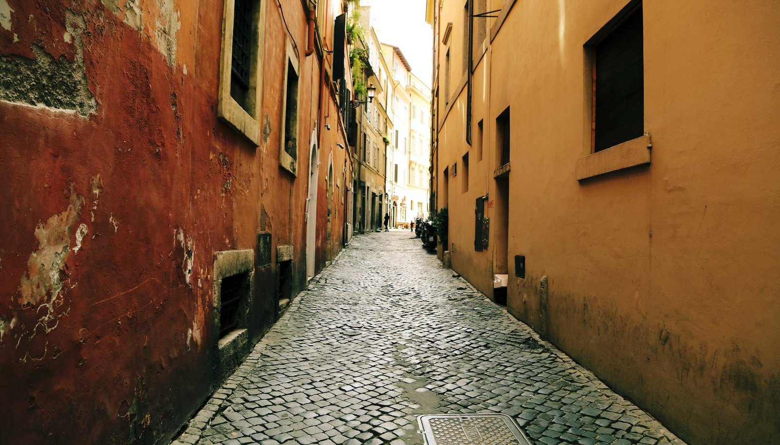 فحص الإطارات والعناية بالسيارة