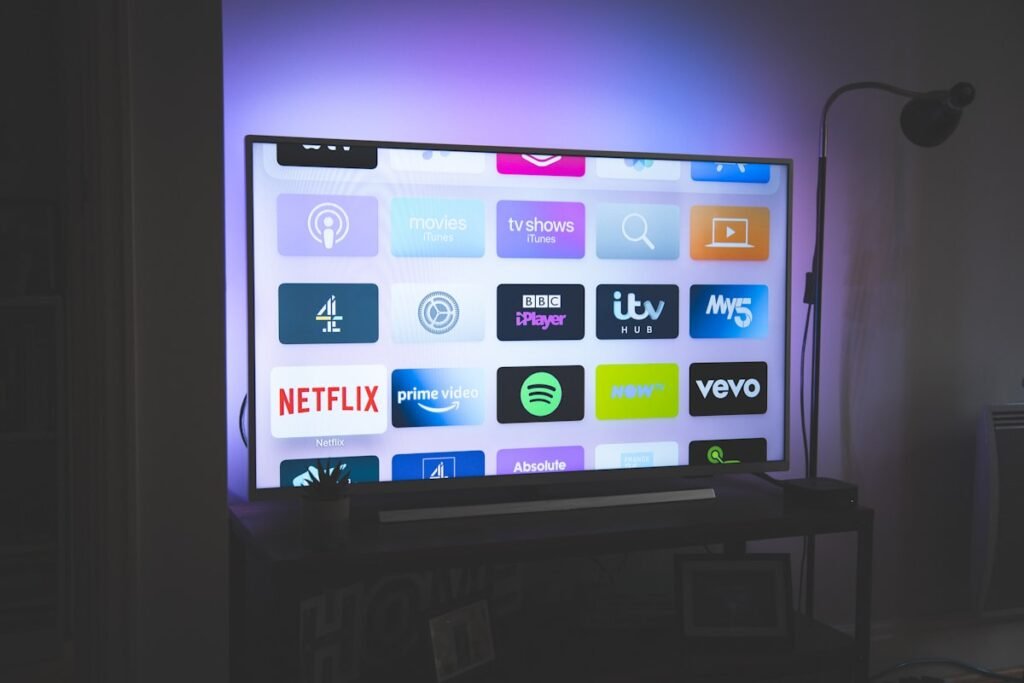 دليل شراء أفضل شاشة 65 بوصة 2026 بدقة 4K